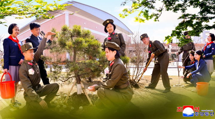 2-청춘시절을 혁명의 총대와 함께